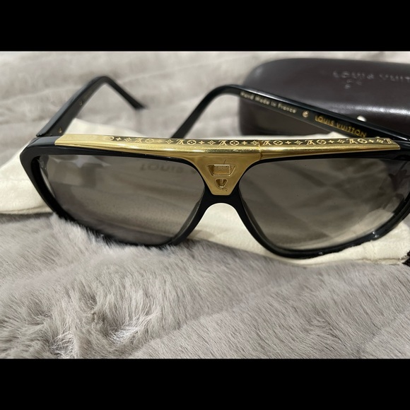 Louis Vuitton Evidence Mens Sunglasses